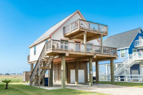 Adorable Beach A-Frame 2 Decks & Water Views